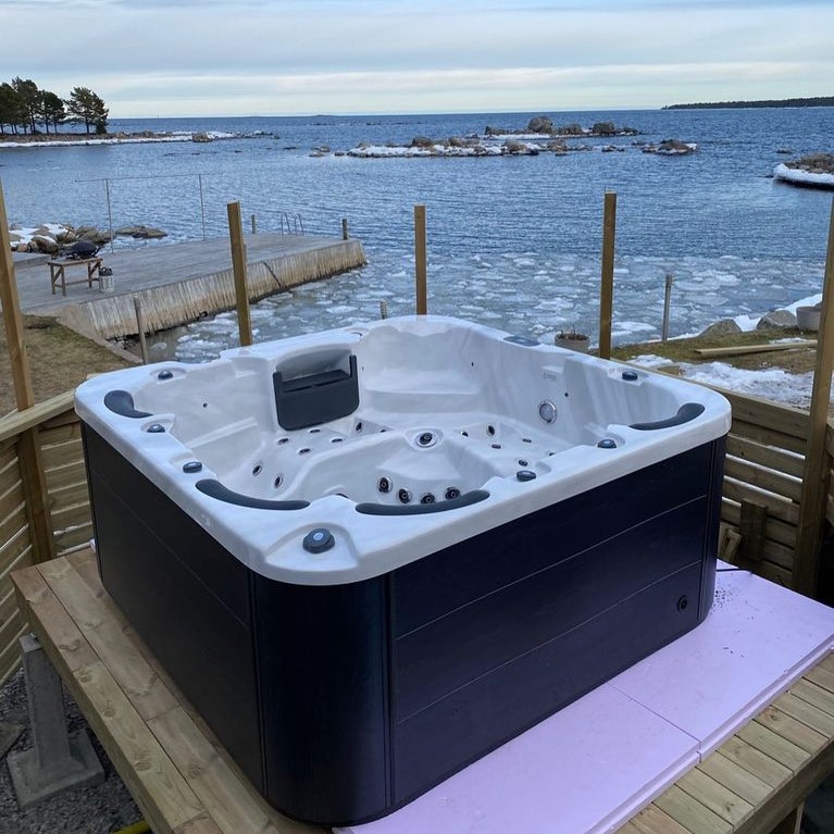 Całoroczne spa szwedzkie jacuzzi