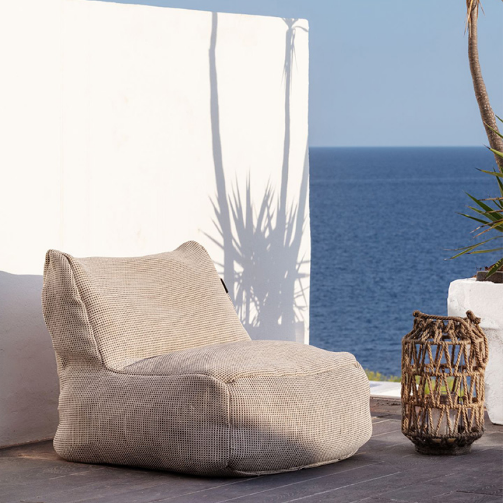 pufa do spa w ogrodzie